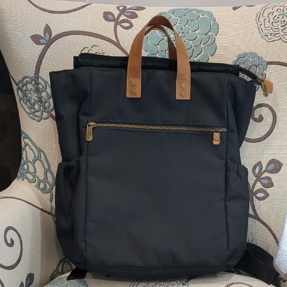 thirty-one Handbags - 🐿️🐿️Thirty-one Black Backpack With Brown Leather Accents